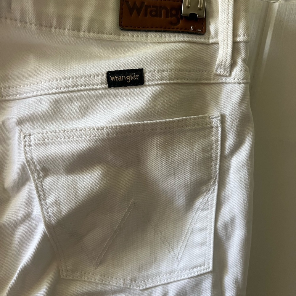 Wrangler Classic White Jeans